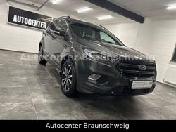 Grau Gebraucht 2018 Ford Kuga ST-Line SUV | 11.990 € (Fairer Preis)