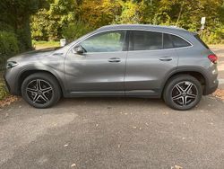 Grau Gebraucht 2021 Mercedes EQA250 AMG SUV | 29.900 € (Guter Preis)