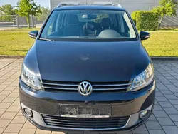 Schwarz Gebraucht 2011 VW Touran Style Van / Kleinbus | 5.400 € (Superpreis)