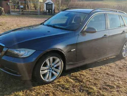 Grau Gebraucht 2005 BMW 330 Kombi | 2.990 € (Superpreis)