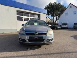 Grau Gebraucht 2005 Opel Astra Edition Limousine | 1.000 € (Superpreis)
