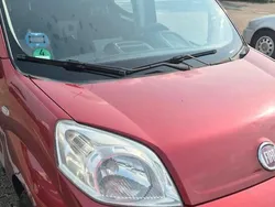 Rot Gebraucht 2009 Fiat Qubo Trekking Van / Kleinbus | 3.800 € (Etwas zu teuer)