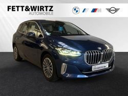 Blau Gebraucht 2023 BMW 225 Active Tourer Luxury Line Van / Kleinbus | 29.888 € (Superpreis)