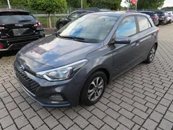 Grau Gebraucht 2018 Hyundai i20 Trend Kleinwagen | 9.390 € (Fairer Preis)