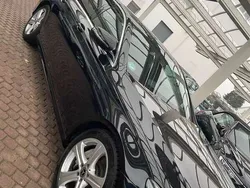 Schwarz Gebraucht 2017 Mercedes E220 AMG line Limousine | 29.000 € (Fairer Preis)