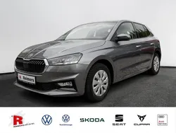Grau Gebraucht 2024 Skoda Fabia Selection Limousine | 18.490 € (Fairer Preis)