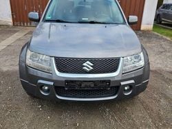 Grau Gebraucht 2007 Suzuki Grand Vitara Comfort+ SUV | 2.900 €