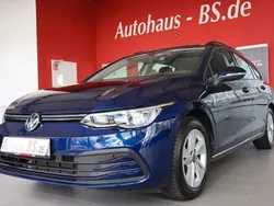 Blau Gebraucht 2023 VW Golf VIII Life Kombi | 20.800 € (Guter Preis)