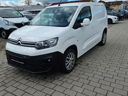 Weiß Gebraucht 2021 Citroën Berlingo Van / Kleinbus | 12.550 € (Superpreis)