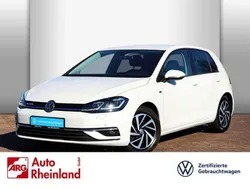 Weiss Gebraucht 2018 VW Golf VII Join Limousine | 16.247 € (Guter Preis)