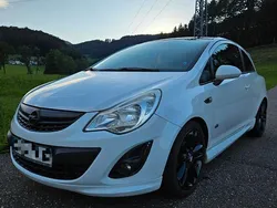 Weiß Gebraucht 2011 Opel Corsa OPC Kleinwagen | 2.500 € (Guter Preis)