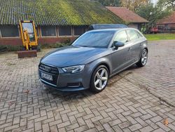 Grau Gebraucht 2016 Audi A3 Sport Limousine | 13.490 € (Guter Preis)