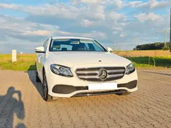 Weiß Gebraucht 2017 Mercedes E200 Avantgarde Kombi | 17.200 € (Fairer Preis)