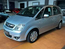Silber Gebraucht 2008 Opel Meriva Edition Van / Kleinbus | 5.390 € (Teuer)