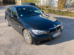 Schwarz Gebraucht 2007 BMW 320 Limousine | 3.299 € (Fairer Preis)