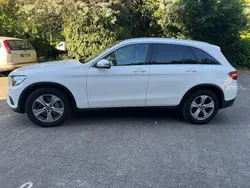 Weiß Gebraucht 2018 Mercedes GLC250 AMG line SUV | 26.000 € (Superpreis)