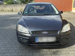 Blau Gebraucht 2008 Ford Focus Limousine | 1.700 € (Fairer Preis)