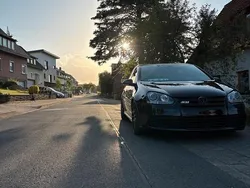 Schwarz Gebraucht 2007 VW Golf V R Limousine | 10.999 €