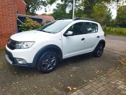 Weiß Gebraucht 2018 Dacia Sandero Stepway Kleinwagen | 9.800 € (Fairer Preis)