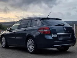 Grau Gebraucht 2012 Renault Laguna GrandTour Initiale Kombi | 5.500 € (Fairer Preis)