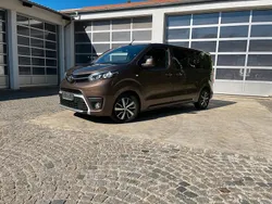 Braun Gebraucht 2017 Toyota Proace Van | 22.900 € (Teuer)