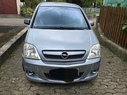 Silber Gebraucht 2008 Opel Meriva OPC Van / Kleinbus | 2.900 €