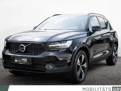 Schwarz Gebraucht 2022 Volvo XC40 R-Design SUV | 33.890 € (Guter Preis)
