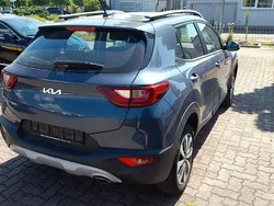 Denimblau metallic denimblau metallic Gebraucht 2021 Kia Stonic Vision SUV | 18.488 € (Fairer Preis)