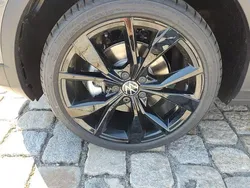 Ravennablau metallic/dach schwarz Neu 2025 VW T-Roc IQ Drive SUV | 35.000 € (Superpreis)