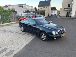 Blau Gebraucht 2001 Mercedes CLK200 Elegance Coupé | 950 € (Superpreis)