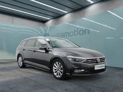 Grau Gebraucht 2024 VW Passat IQ Drive Kombi | 38.649 € (Teuer)