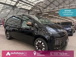 Schwarz Gebraucht 2022 Hyundai Staria Signature Van / Kleinbus | 38.880 € (Fairer Preis)