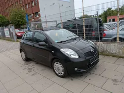 Night time black Gebraucht 2006 Toyota Yaris Executive Kleinwagen | 3.750 € (Guter Preis)