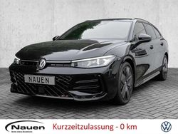 Grenadillschwarz metallic Gebraucht 2024 VW Passat Style Kombi | 46.990 € (Etwas zu teuer)