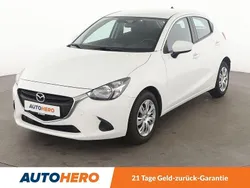 Weiß Gebraucht 2016 Mazda 2 Prime-Line Limousine | 10.330 € (Fairer Preis)