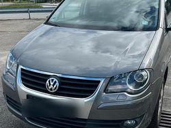 Silber Gebraucht 2009 VW Touran Van / Kleinbus | 2.990 € (Fairer Preis)