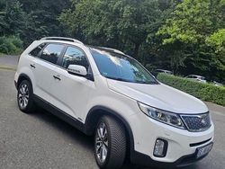 Weiß Gebraucht 2015 Kia Sorento Spirit SUV | 13.000 € (Fairer Preis)