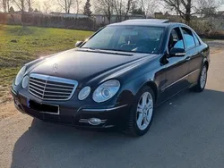 Schwarz Gebraucht 2009 Mercedes E300 Limousine | 12.500 €