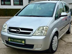 Grau Gebraucht 2004 Opel Meriva Cosmo Van / Kleinbus | 3.750 € (Etwas zu teuer)