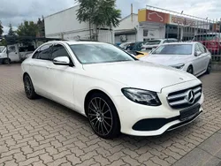 Weiß Gebraucht 2018 Mercedes E300 Limousine | 21.999 € (Fairer Preis)