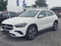 Polarweiß (149) Neu 2025 Mercedes GLA200 SUV | 39.990 €