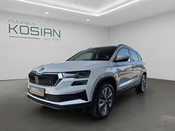 Weiß Gebraucht 2022 Skoda Karoq Style SUV | 28.990 € (Guter Preis)