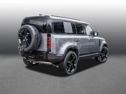 Grau Gebraucht 2021 Land Rover Defender HSE SUV | 62.948 € (Fairer Preis)