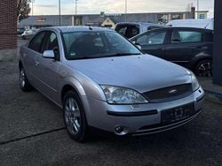 Silber Gebraucht 2002 Ford Mondeo Ghia Limousine | 1.500 € (Fairer Preis)