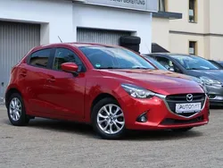 Rot Gebraucht 2015 Mazda 2 Exclusive-Line Limousine | 8.650 € (Fairer Preis)