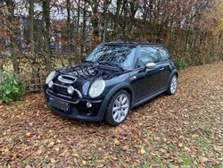 Schwarz Gebraucht 2003 Mini Cooper S Coupé Coupé | 4.000 €