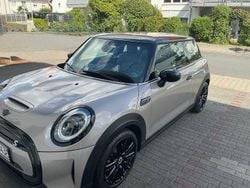Grau Gebraucht 2021 Mini Cooper SE Collection Kleinwagen | 15.700 € (Guter Preis)
