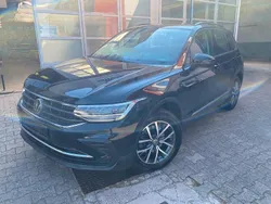Schwarz Gebraucht 2023 VW Tiguan Life SUV | 22.500 € (Guter Preis)