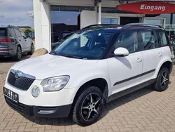 Weiß Gebraucht 2012 Skoda Yeti Plus Edition SUV | 5.950 € (Guter Preis)