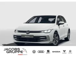 Weiß Gebraucht 2025 VW Golf VIII Life Limousine | 28.930 € (Fairer Preis)